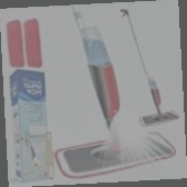balai serpillère avec vaporisateur