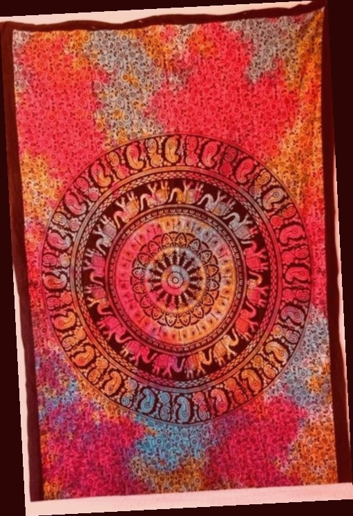 drap mural mandala