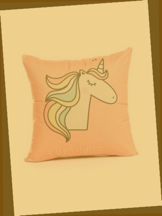 coussin fille licorne